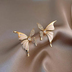 BUTTERFLY DESIGN EARRINGS.